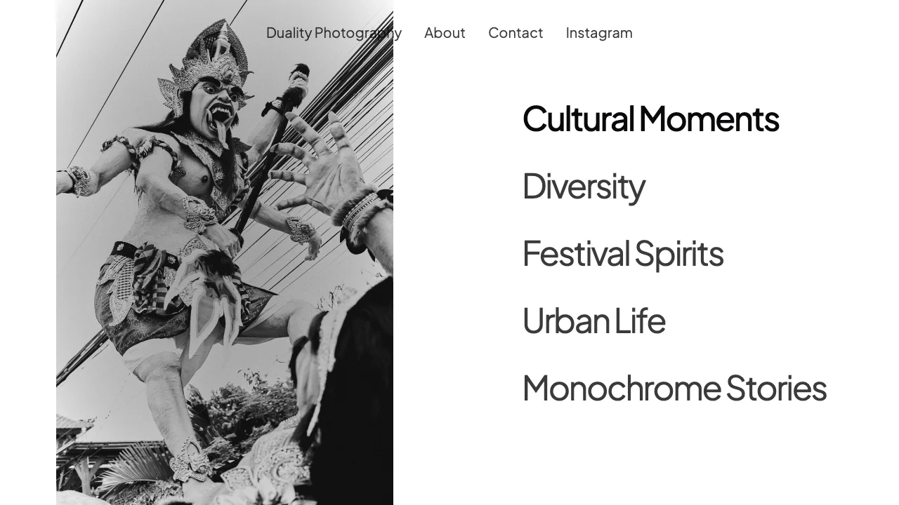 Loading preview of Photographer portfolio